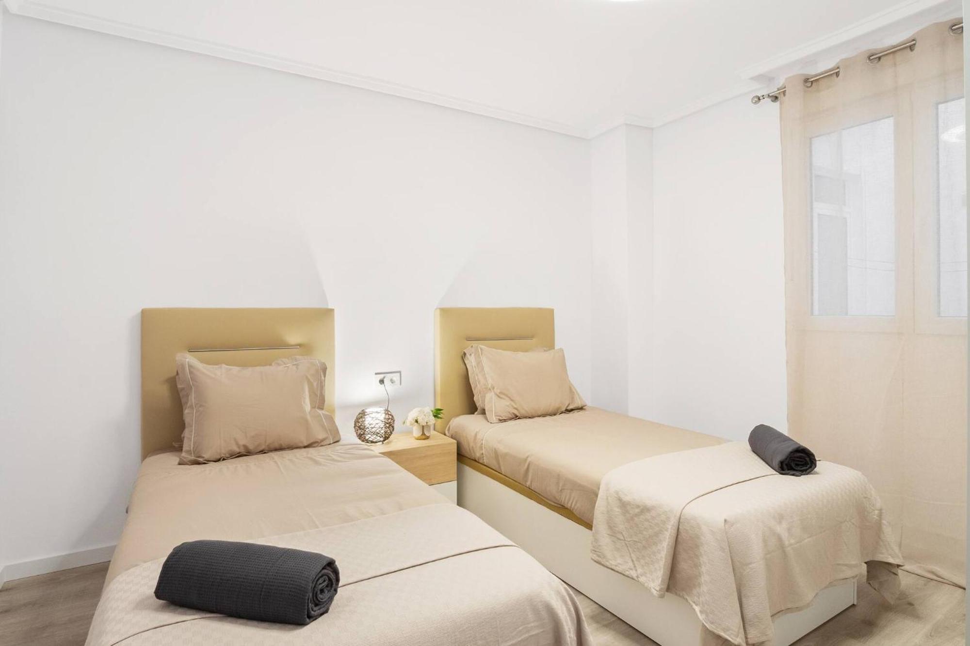 Noche By The Sea Apartamento Torrevieja Exterior foto